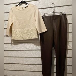 Queens Court Cream Colored 7/8 Sleeve Top Sz Small